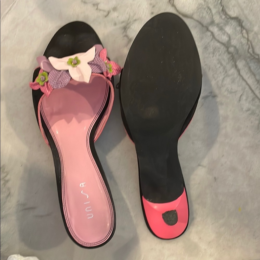 Unisa Black, lavender & Pink Mules